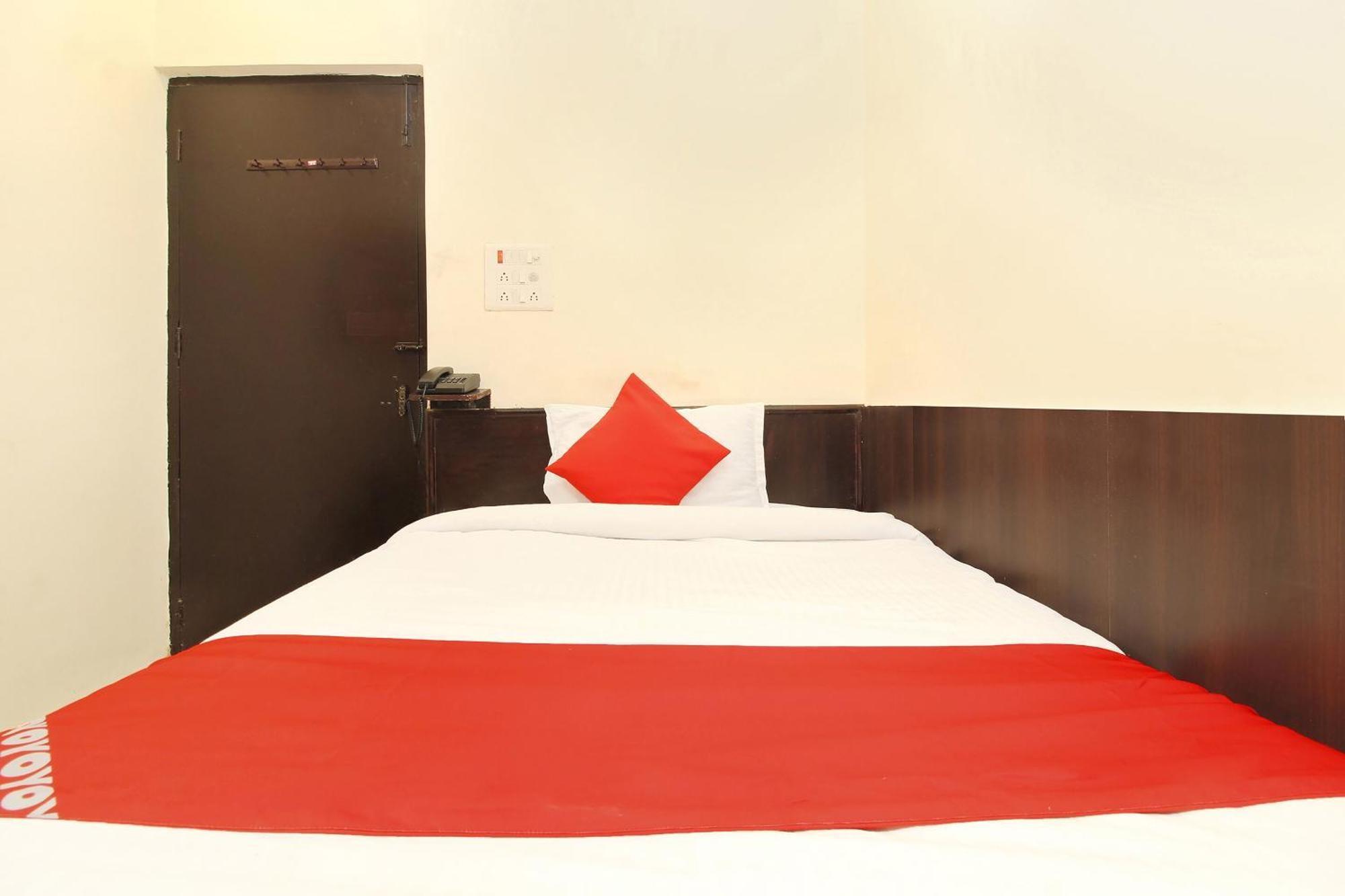 Hotel O Vasundhara Guest House Near Tankbund Secundurabad Eksteriør bilde